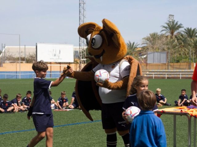 434834348_942015554593251_3076453717836814012_n